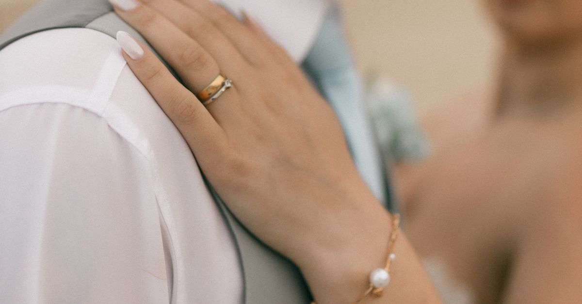 How to Spot Red Flags When Choosing a Wedding Photographer